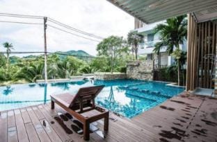 Pluscondo Kathu Phuket  Apartment in Kathu