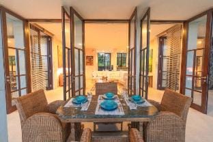 Casa Felix - Amed Beachfront 3 BR Villa Villa in Abang