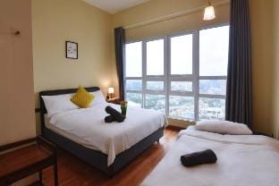 Cozy 1BR Suite at TriTower Steps to JB CIQ Vacation rental in Johor Bahru