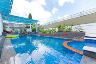 BIỆT THỰ BIỂN - PHƯƠNG NAM  Villa in Vung Tau