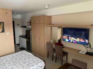Room near Ayala, SM Cebu w/ FREE Netflix & Disney+ Apartment in Lapu-Lapu City