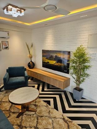 Sea View 3BHK Luxury Apt 10 Min From Candolim Vacation rental in Goa, India