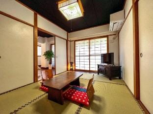 [TABINE801] 1min walk to Station Prime Location Apartment in Japan