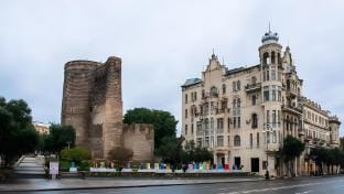 Formula 1 Road-Boulevard/Old City 2 rooms Apartment in Baku