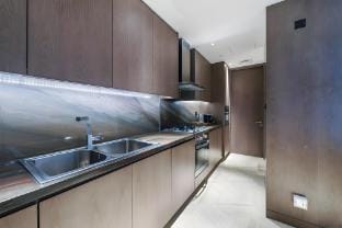 Luxurious 2-Bedroom at Five Palm Dubai Apartment in Dubai