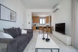 Arcadia 1 202 1 BED Vacation rental in Paphos