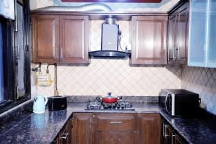 Fortune Home Service Apartment 3Bhk,J-171 Saket Apartment in New Delhi