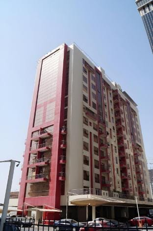 Bagpack Double Partition Room in Tecom Near Metro Vacation rental in Dubai