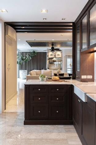 Teakwood Suites: Refined Living in Bangkok Apartment in Bangkok