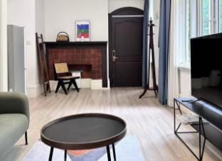 Shanghai 1-bedroom and 1-living room Cultural Bnb  Apartment in Shanghai