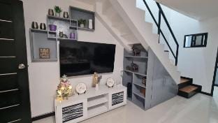 Three sisters Staycation Vacation rental in Angeles