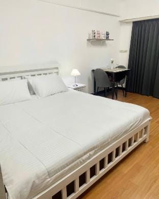 Ratchaprarop tower at pratunam  Apartment in Bangkok