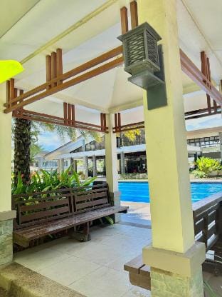 Studio unit with balcony and sea view, Verdon Parc Apartment in Davao City