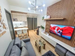 Skyline Suite by Queen @Rochester Pasig CIty Apartment in Pasig