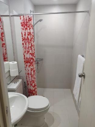 Azure w/ Parking space Vacation rental in Paranaque