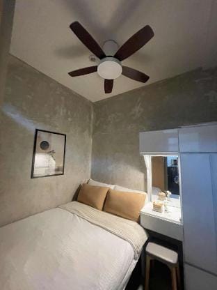 Elegant 1BR with Karaoke and Kitchen 10mins to MOA Apartment in Pasay