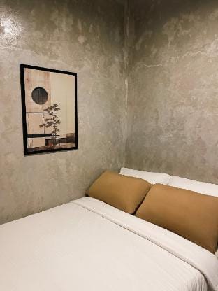 Elegant 1BR with Karaoke and Kitchen 10mins to MOA Apartment in Pasay