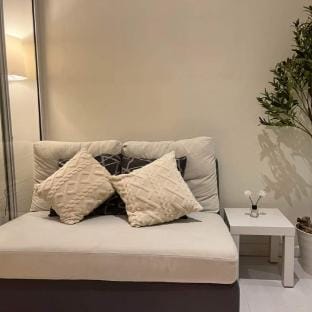 Evara Staycation Apartment in Paranaque
