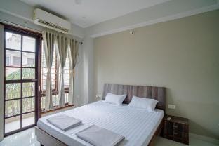 AKSH Shankara 6BHK fully furnished(best location). Apartment in Varanasi