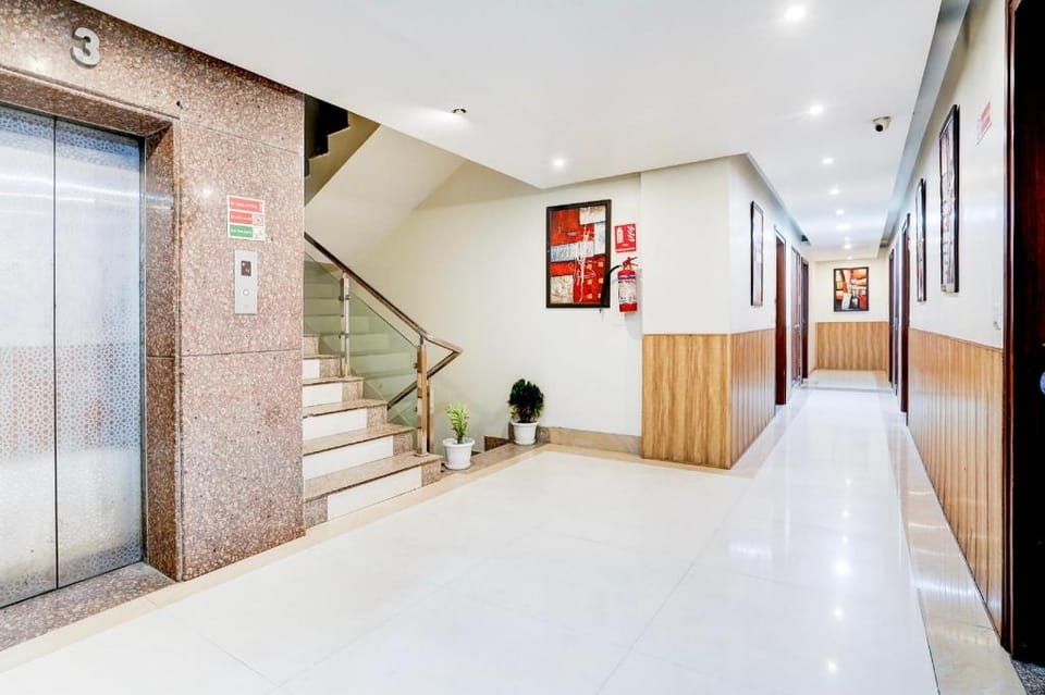 Town house Tuessday Suites Near Mr Bhatura Bala Sector 122 Hotel in Noida