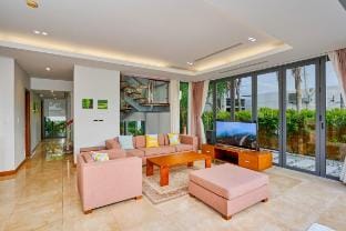 Happy Villa 3 bedrooms Vacation rental in Hoa Hai
