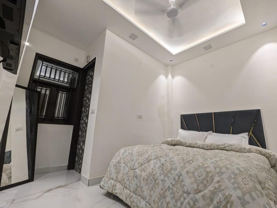 Cozy 1 BHK with amenities Apartment in Delhi