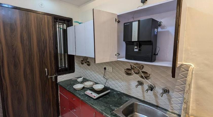 Cozy 1 BHK with amenities Apartment in Delhi