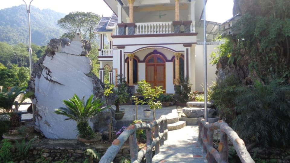 CH Homestays & Tour Motorbikes Apartment in Vietnam