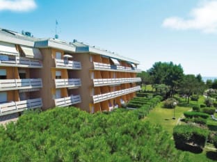 Enjoy our cozy apartment close to the beach by Beahost Rentals Apartment in Bibione