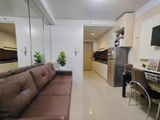 SHORE 1 RESIDENCES STAYCASION NEAR MOA Apartment in Pasay