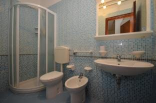 Spacious seafront flat ideal for 7 guests - Beahost Apartment in Bibione