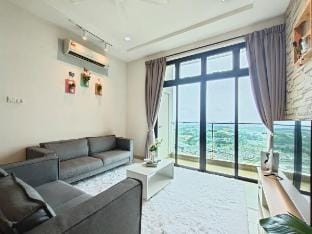 Kempas Dsummit, Tranquil Oasis by Antlerzone Vacation rental in Johor Bahru