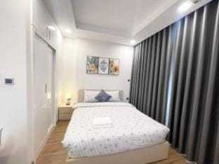 Studio - Vinhome Green Bay Apartment in Laos