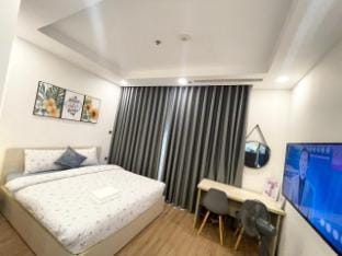 Studio - Vinhome Green Bay Apartment in Laos