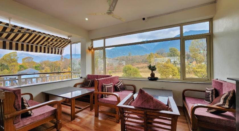 Dorjee House & Rooftop Cafe Country House in Punjab, India