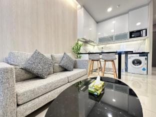 Societe Suites 108 Hartamas Mont Kiara KL @3pax Apartment in Petaling Jaya