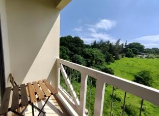 Bliss N Breeze Pinesuites Tagaytay by Rcplace Apartment in Tagaytay