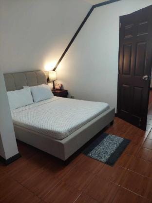Florie's Home Vacation rental in Santa Rosa