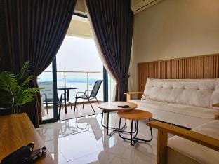 Danga Bay JB，Muji Theme，Seaview，High Floor，Netflix Vacation rental in Johor Bahru