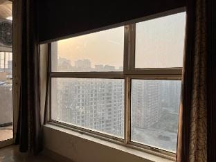 Gateaway by Sovideep Homes | Entire 1RK | Balcony Vacation rental in Noida