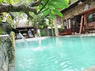 3 BR Bali Bliss Villa Batam. Villa in Riau Islands, Indonesia