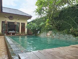 3 BR Bali Bliss Villa Batam. Villa in Riau Islands, Indonesia
