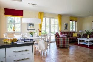 Luxushaus Bodden mit Schwimmbereich Vacation rental in Mecklenburg-Vorpommern, Germany