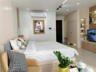 Sky Vinhomes Dcapitale - C2 Studio Apartment in Laos