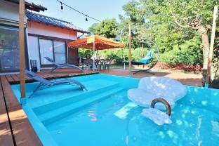 Neverland Izu Entire Rental Villa with Natural Hot Spring and Mini Pool Vacation rental in Shizuoka Prefecture