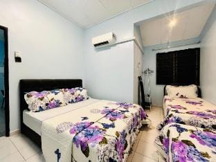 Town-Centre Tg Malim | Pelangi29 Vacation rental in Selangor, Malaysia