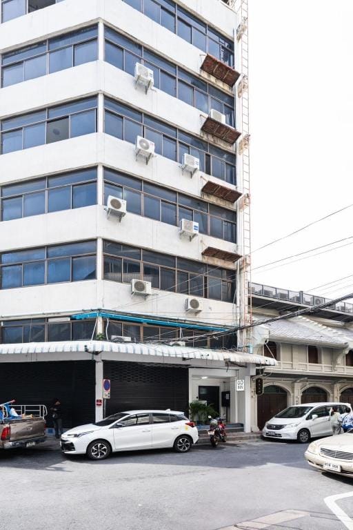 GO INN MRT Hua Lamphong - MRT หัวลำโพง  Inn in Bangkok