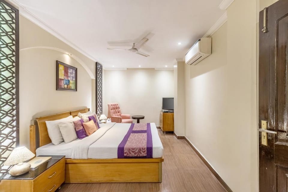 Alaya Stays Hotel Emperor Palms Hotel in New Delhi