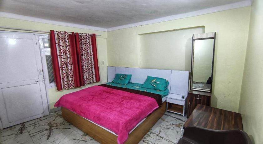 JK Guest House Hotel in Uttarakhand