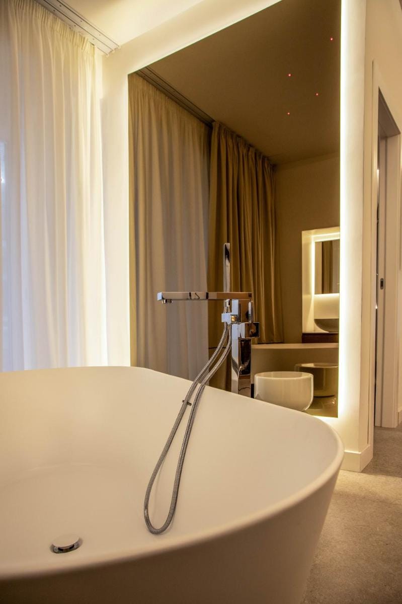 Mamalu - Corso Umberto 35 - Studios and Suites Hotel in Naples